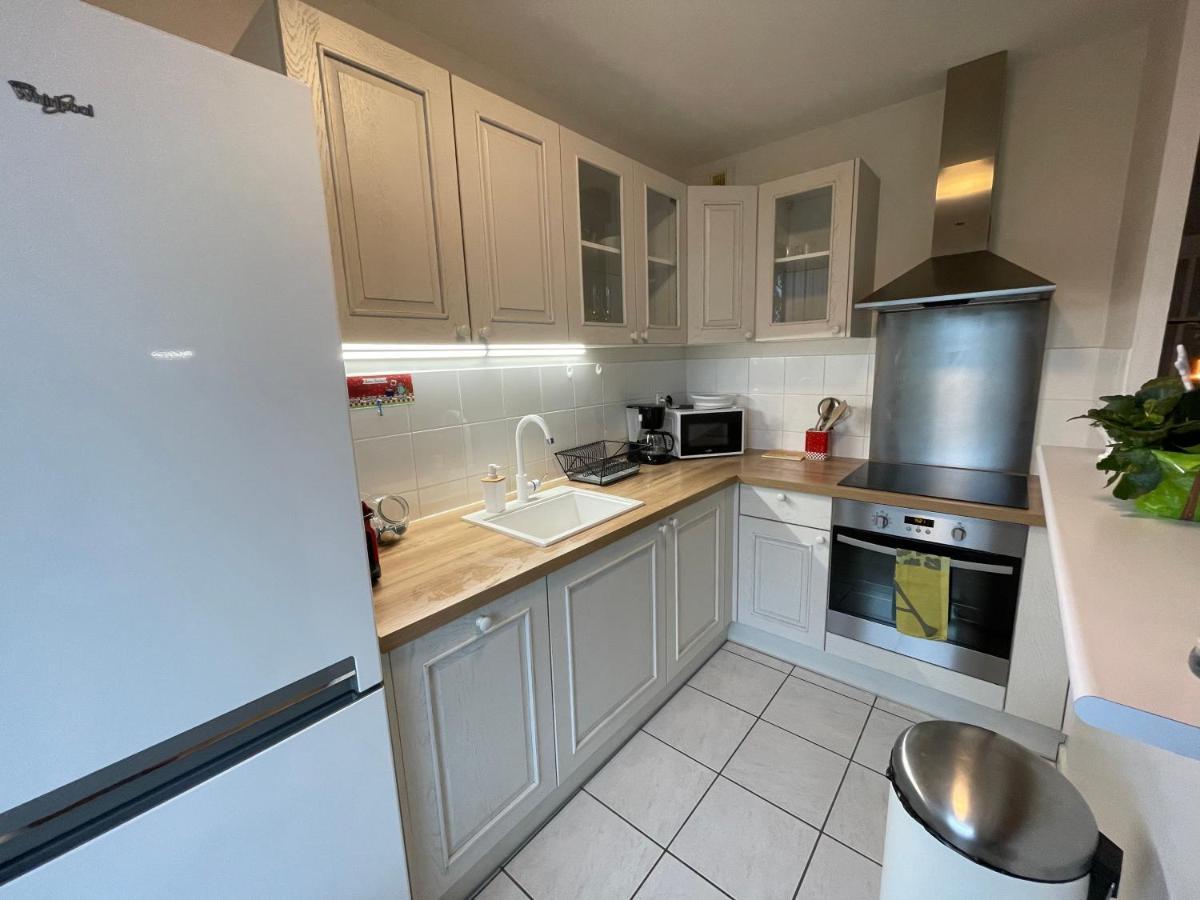 Appartement Avec Parking & Linge Inclus & Local Velos بلْوا المظهر الخارجي الصورة