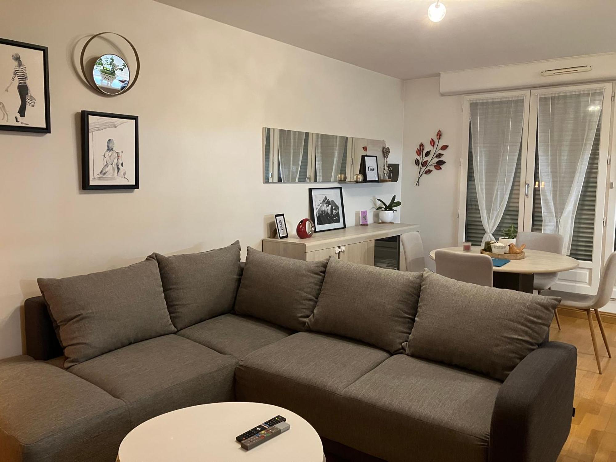 Appartement Avec Parking & Linge Inclus & Local Velos بلْوا المظهر الخارجي الصورة